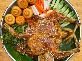 BÍ QUYẾT LÀM MÓN GÀ QUAY GIÒN DA NGON TUYỆT