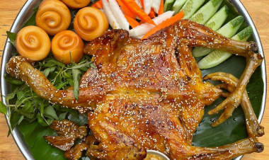 BÍ QUYẾT LÀM MÓN GÀ QUAY GIÒN DA NGON TUYỆT